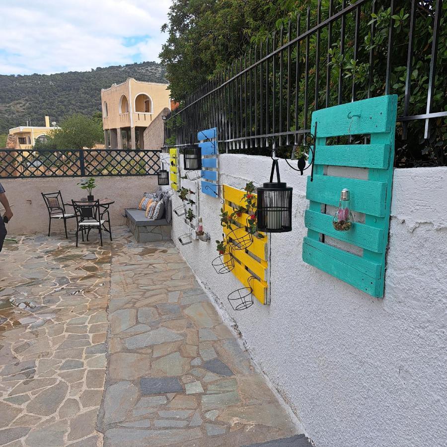 Ξενώνας Vasiliki Vathí Exteriör bild